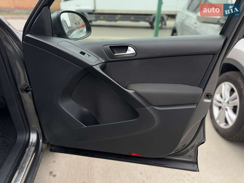 Позашляховик / Кросовер Volkswagen Tiguan 2010 в Бердичеві