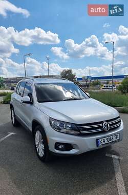 Внедорожник / Кроссовер Volkswagen Tiguan 2014 в Киеве