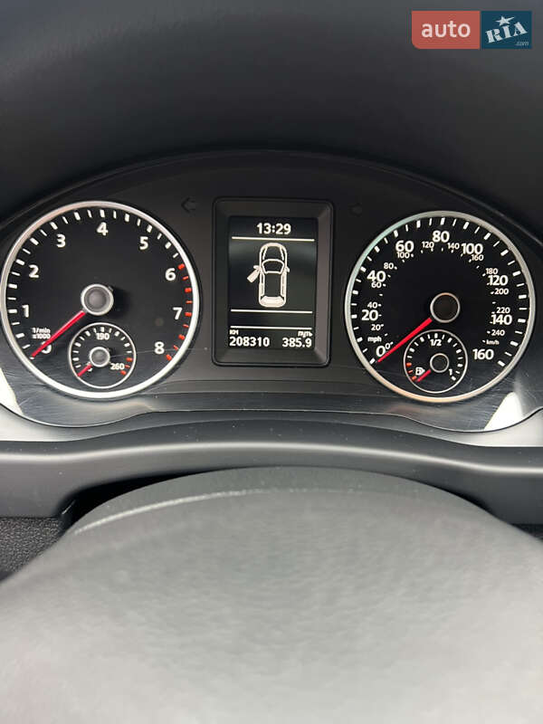 Внедорожник / Кроссовер Volkswagen Tiguan 2015 в Виннице