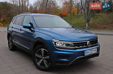 Внедорожник / Кроссовер Volkswagen Tiguan 2017 в Кременчуге