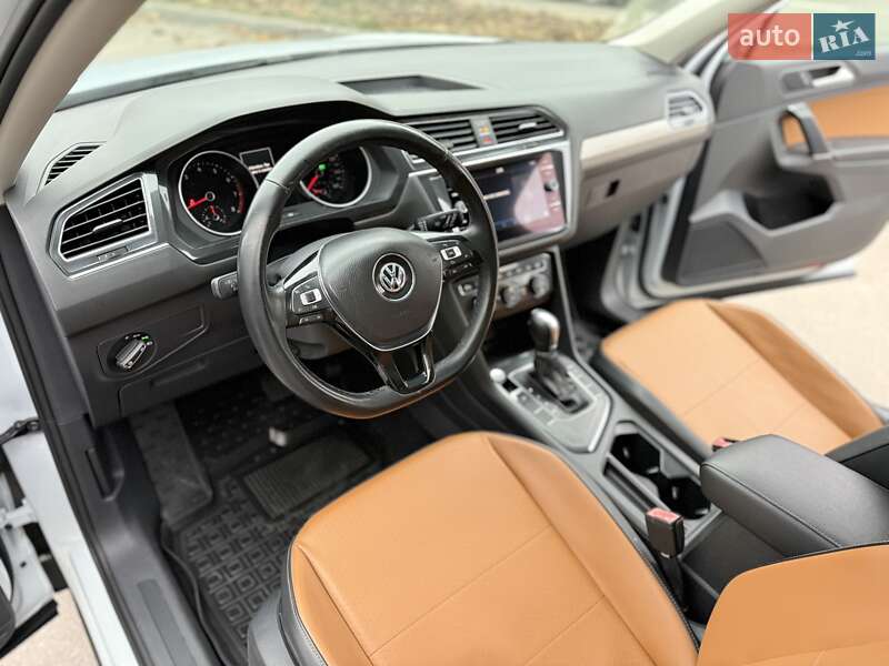 Внедорожник / Кроссовер Volkswagen Tiguan 2018 в Днепре
