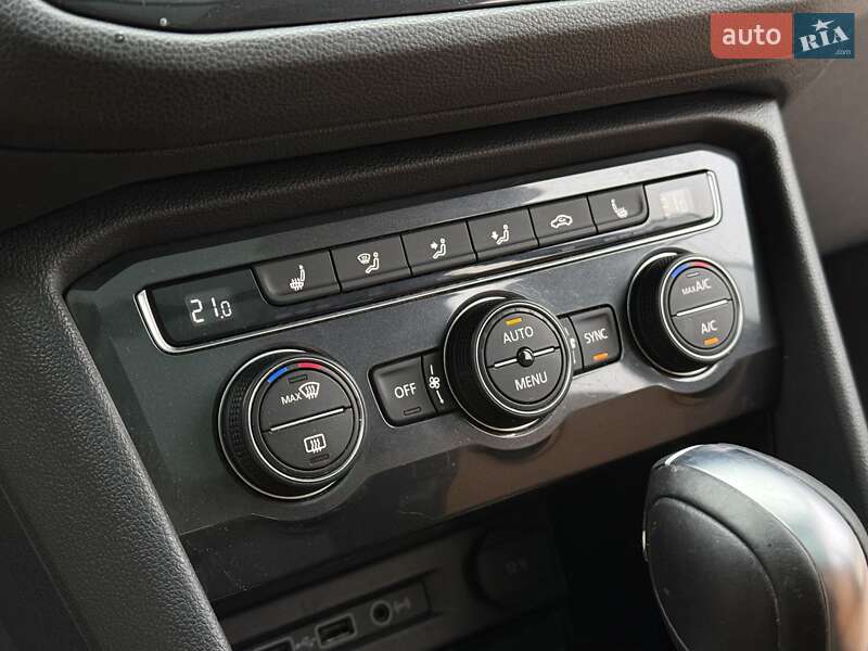 Внедорожник / Кроссовер Volkswagen Tiguan 2018 в Днепре