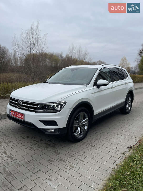 Внедорожник / Кроссовер Volkswagen Tiguan 2020 в Киеве фото 4 Внедорожник / Кроссовер Volkswagen Tiguan 2020 в Киеве
