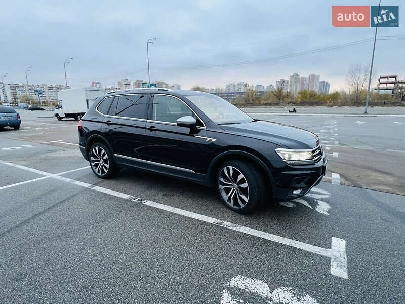 Внедорожник / Кроссовер Volkswagen Tiguan 2018 в Киеве фото 2 Внедорожник / Кроссовер Volkswagen Tiguan 2018 в Киеве