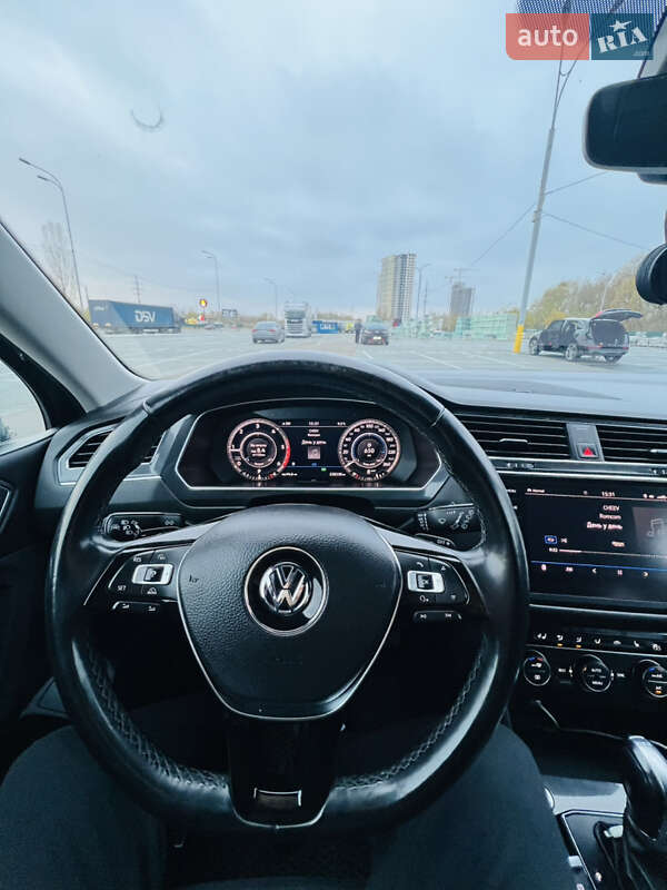 Внедорожник / Кроссовер Volkswagen Tiguan 2018 в Киеве фото 10 Внедорожник / Кроссовер Volkswagen Tiguan 2018 в Киеве