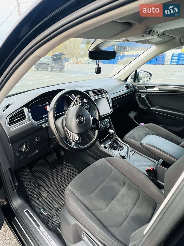 Внедорожник / Кроссовер Volkswagen Tiguan 2018 в Киеве фото 16 Внедорожник / Кроссовер Volkswagen Tiguan 2018 в Киеве