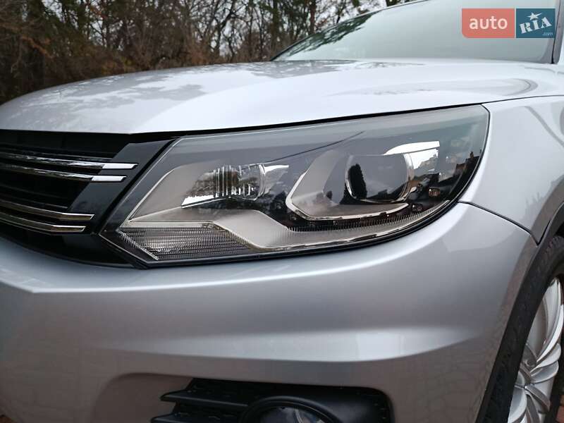 Внедорожник / Кроссовер Volkswagen Tiguan 2016 в Киеве