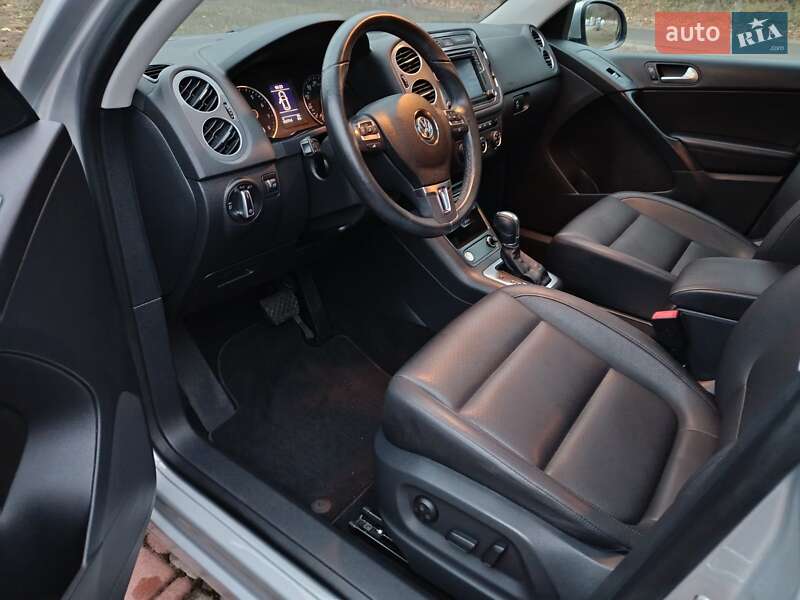 Внедорожник / Кроссовер Volkswagen Tiguan 2016 в Киеве
