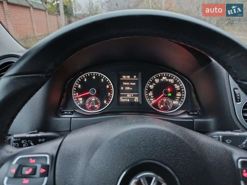 Внедорожник / Кроссовер Volkswagen Tiguan 2016 в Киеве