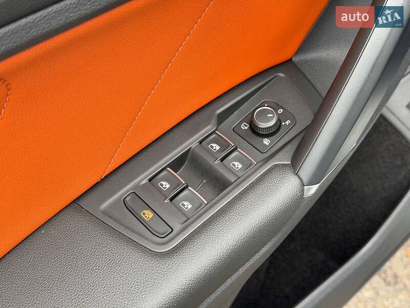 Позашляховик / Кросовер Volkswagen Tiguan 2017 в Кривому Розі