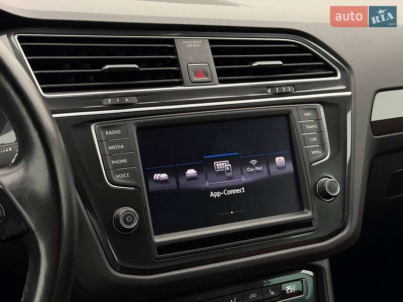 Позашляховик / Кросовер Volkswagen Tiguan 2017 в Кривому Розі