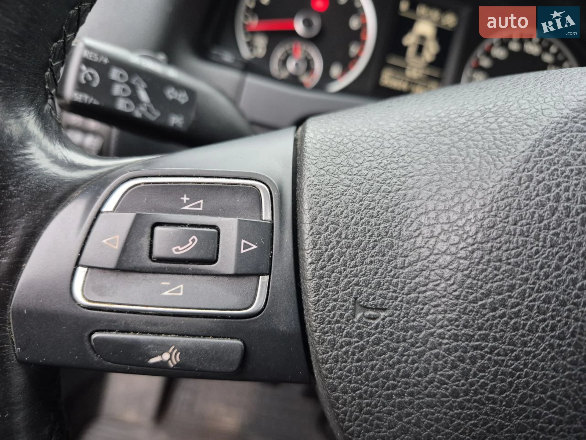 2011 Volkswagen Tiguan - мініатюра 21