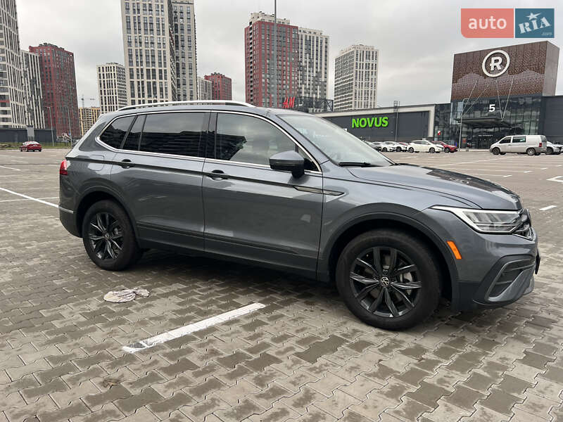 Внедорожник / Кроссовер Volkswagen Tiguan 2024 в Киеве