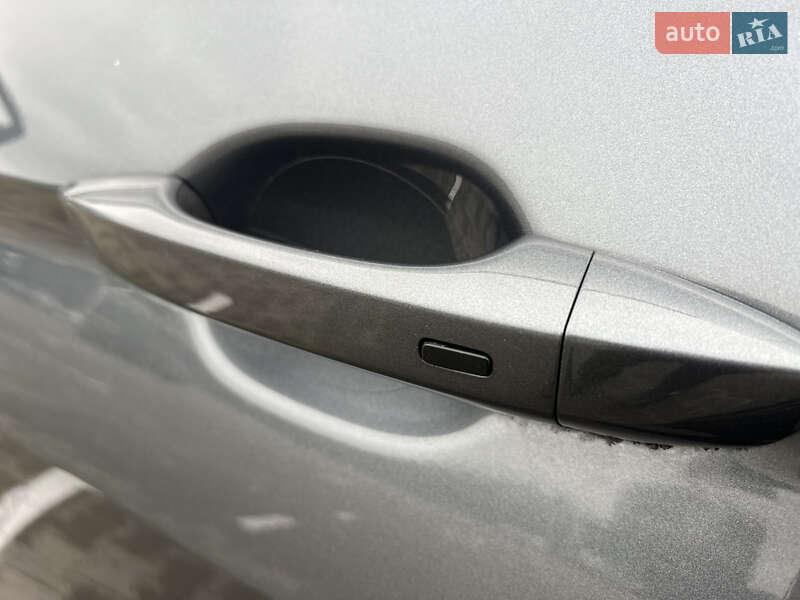 Внедорожник / Кроссовер Volkswagen Tiguan 2024 в Киеве