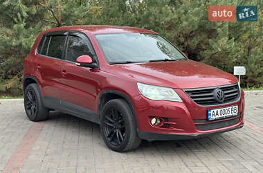 Внедорожник / Кроссовер Volkswagen Tiguan 2008 в Киеве