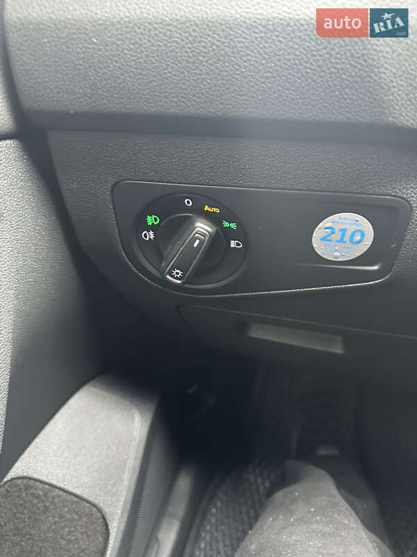 Внедорожник / Кроссовер Volkswagen Tiguan 2019 в Бердичеве