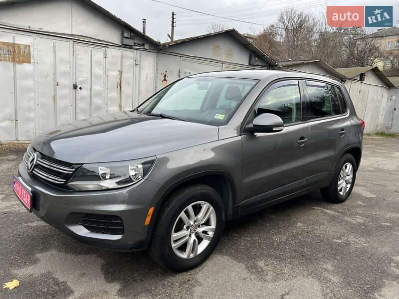 Внедорожник / Кроссовер Volkswagen Tiguan 2012 в Киеве