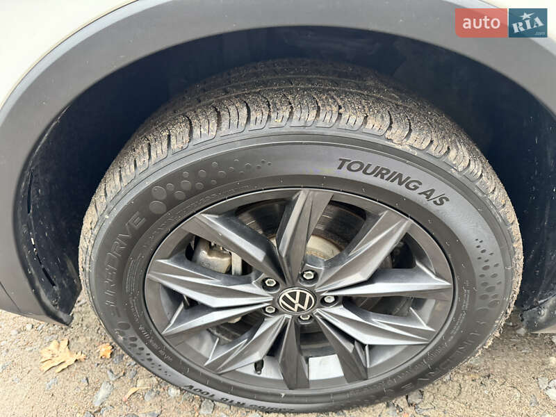 Внедорожник / Кроссовер Volkswagen Tiguan 2023 в Ровно