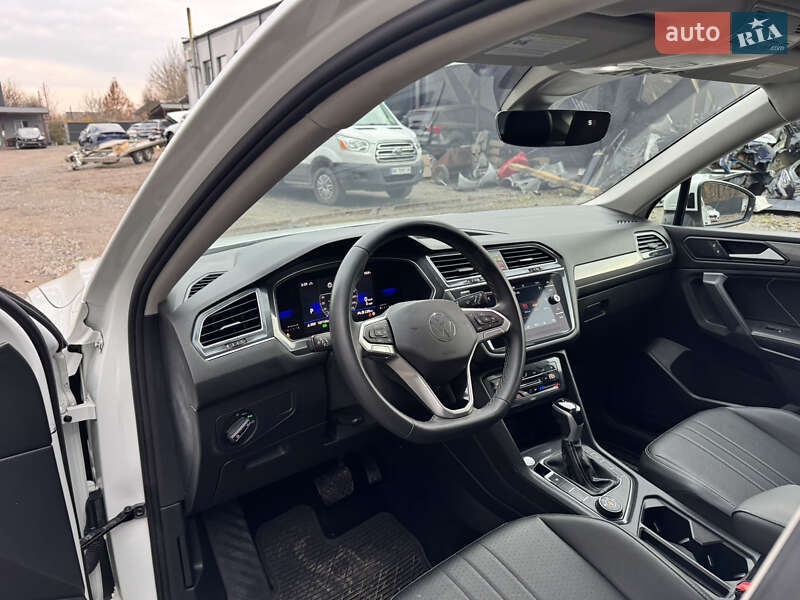Внедорожник / Кроссовер Volkswagen Tiguan 2023 в Ровно