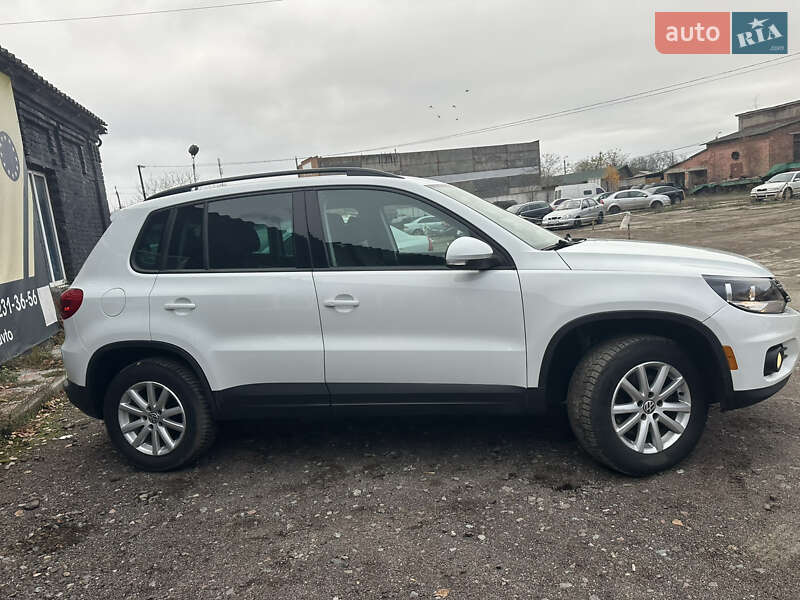 Внедорожник / Кроссовер Volkswagen Tiguan 2016 в Нежине