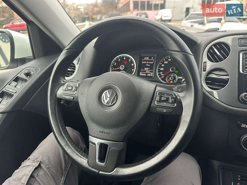 Внедорожник / Кроссовер Volkswagen Tiguan 2016 в Нежине