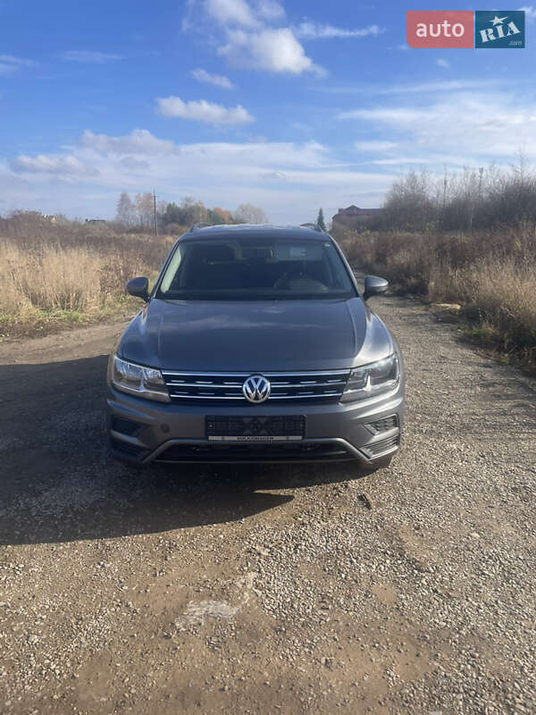 Внедорожник / Кроссовер Volkswagen Tiguan 2020 в Львове