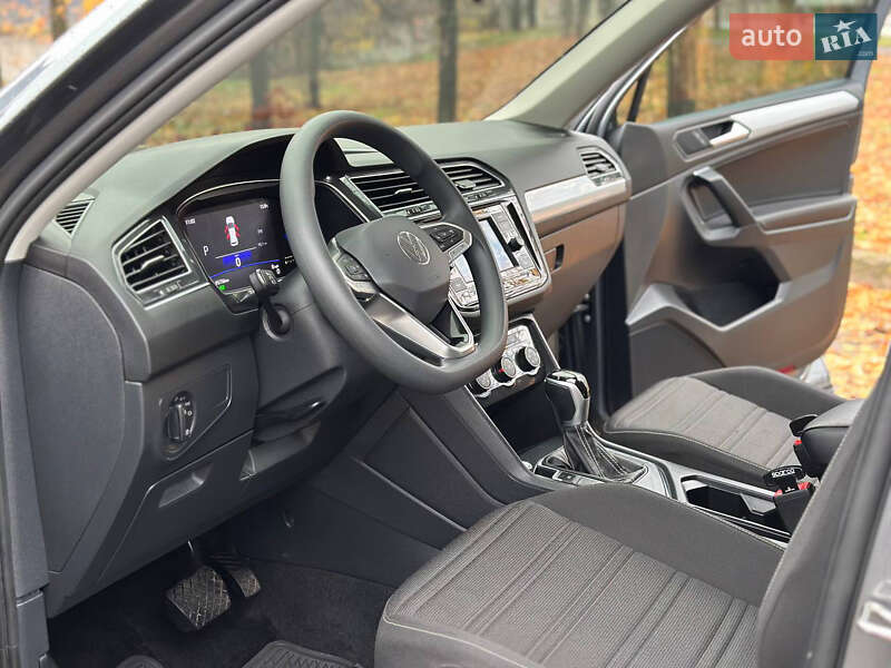 Внедорожник / Кроссовер Volkswagen Tiguan 2022 в Днепре