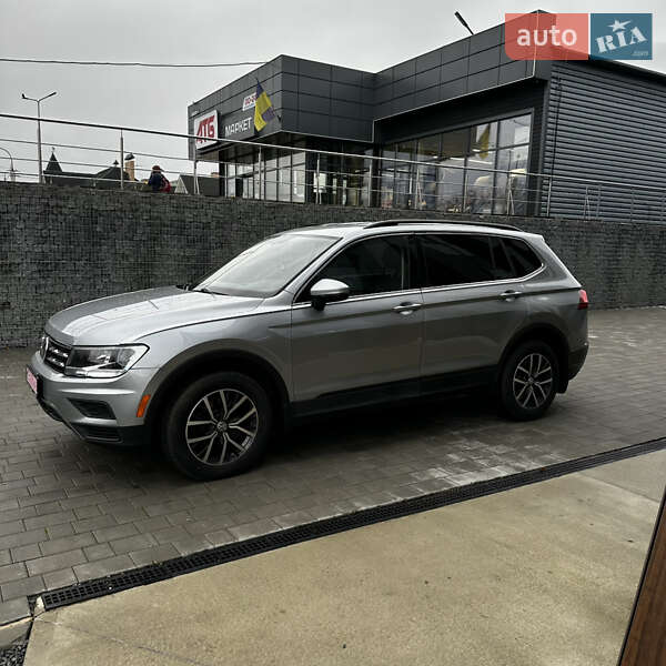 Внедорожник / Кроссовер Volkswagen Tiguan 2019 в Луцке