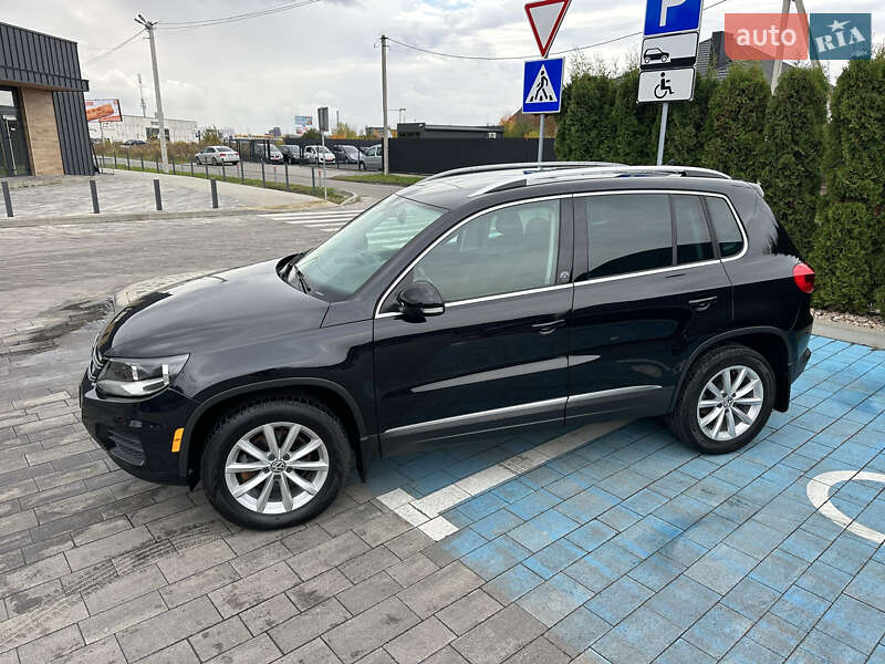 Внедорожник / Кроссовер Volkswagen Tiguan 2017 в Луцке