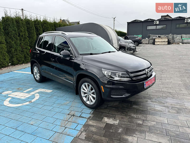 Внедорожник / Кроссовер Volkswagen Tiguan 2017 в Луцке