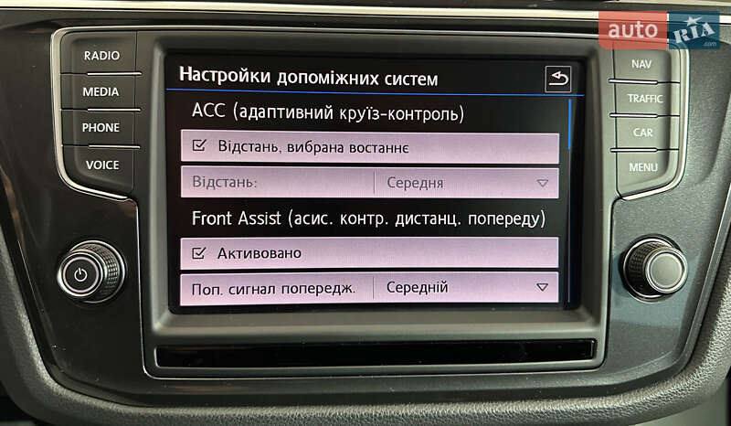 Внедорожник / Кроссовер Volkswagen Tiguan 2016 в Львове