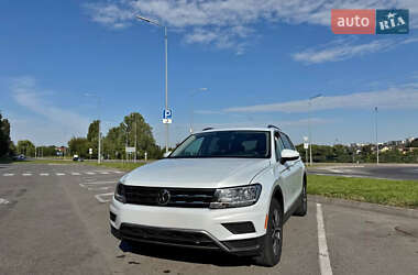 Позашляховик / Кросовер Volkswagen Tiguan 2018 в Львові