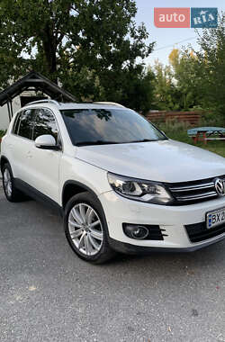 Позашляховик / Кросовер Volkswagen Tiguan 2015 в Полонному