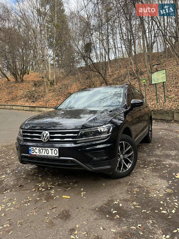 Внедорожник / Кроссовер Volkswagen Tiguan 2019 в Львове