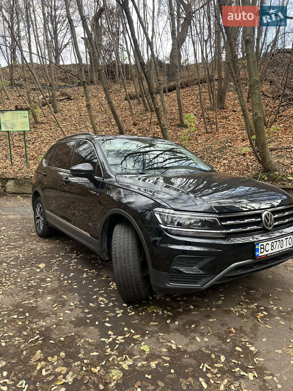 Внедорожник / Кроссовер Volkswagen Tiguan 2019 в Львове