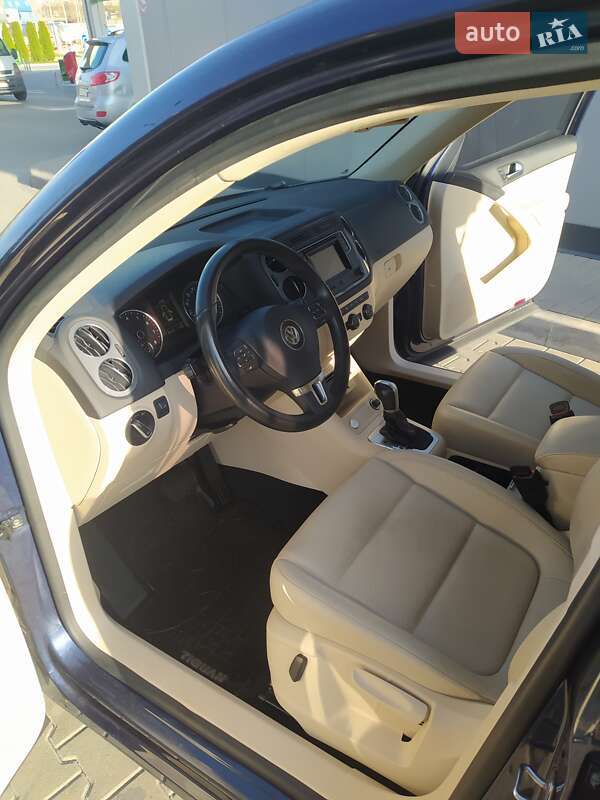 Внедорожник / Кроссовер Volkswagen Tiguan 2016 в Киеве