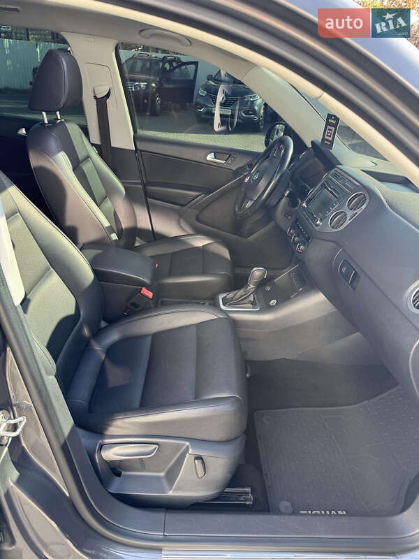Внедорожник / Кроссовер Volkswagen Tiguan 2014 в Виннице