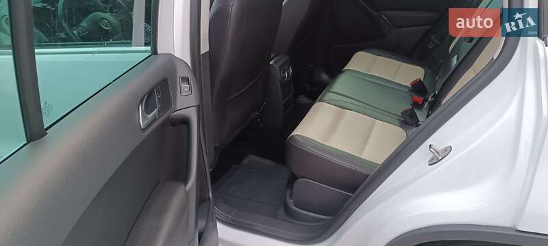 Внедорожник / Кроссовер Volkswagen Tiguan 2016 в Желтых Водах