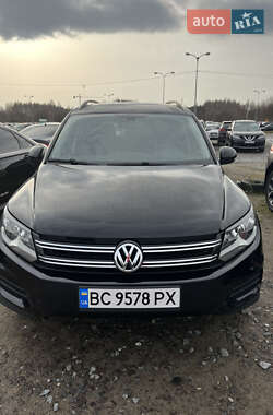 Позашляховик / Кросовер Volkswagen Tiguan 2016 в Львові