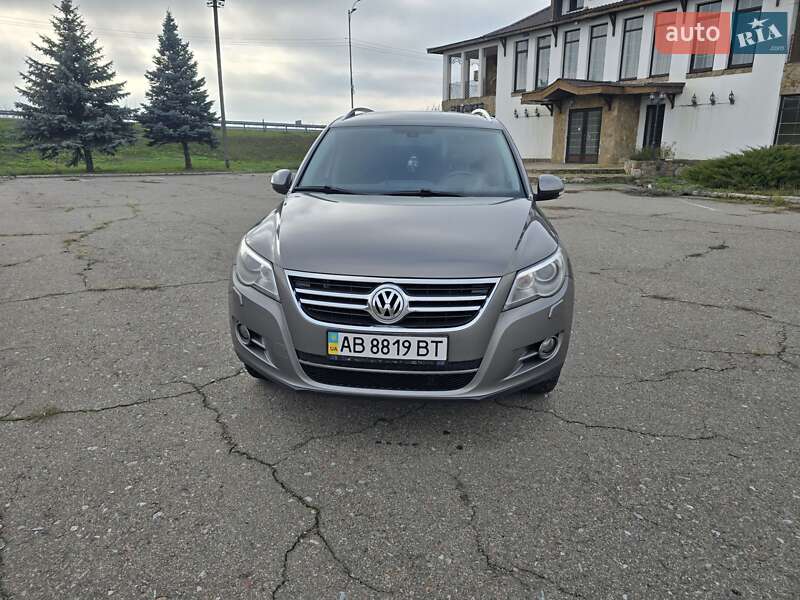 Позашляховик / Кросовер Volkswagen Tiguan 2010 в Благовіщенську фото 2 Позашляховик / Кросовер Volkswagen Tiguan 2010 в Благовіщенську