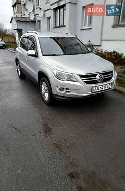 Внедорожник / Кроссовер Volkswagen Tiguan 2008 в Казатине