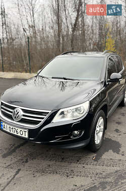 Внедорожник / Кроссовер Volkswagen Tiguan 2009 в Киеве