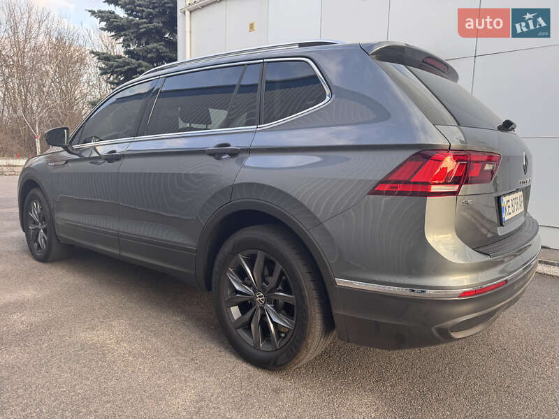 Внедорожник / Кроссовер Volkswagen Tiguan 2023 в Каменском