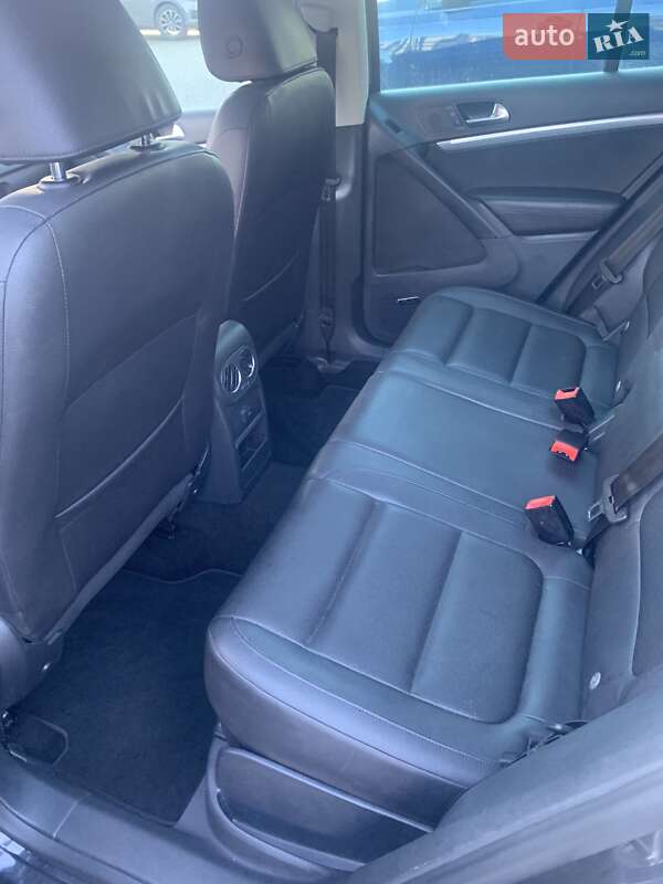 Позашляховик / Кросовер Volkswagen Tiguan 2016 в Івано-Франківську фото 11 Позашляховик / Кросовер Volkswagen Tiguan 2016 в Івано-Франківську