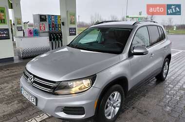 Внедорожник / Кроссовер Volkswagen Tiguan 2016 в Хотине