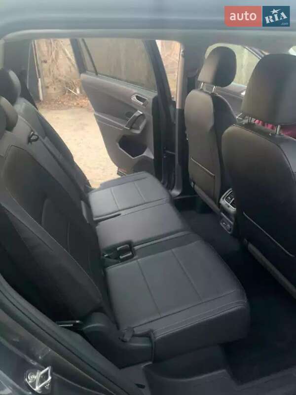 Внедорожник / Кроссовер Volkswagen Tiguan 2017 в Белгороде-Днестровском фото 7 Внедорожник / Кроссовер Volkswagen Tiguan 2017 в Белгороде-Днестровском