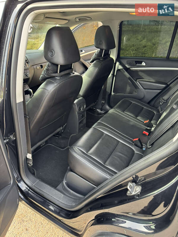 Внедорожник / Кроссовер Volkswagen Tiguan 2013 в Хмельнике