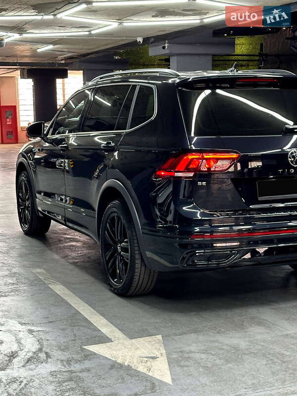 Внедорожник / Кроссовер Volkswagen Tiguan 2022 в Кривом Роге