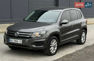 Внедорожник / Кроссовер Volkswagen Tiguan 2014 в Ужгороде