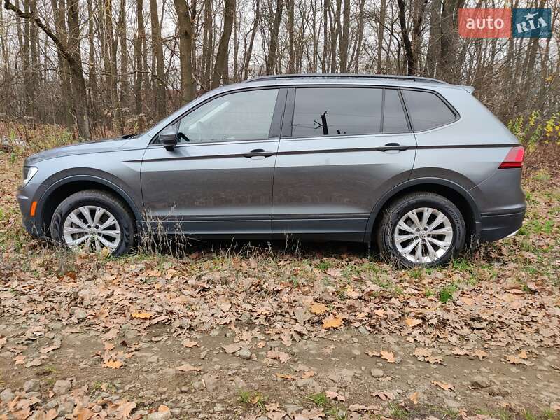 Внедорожник / Кроссовер Volkswagen Tiguan 2021 в Киеве